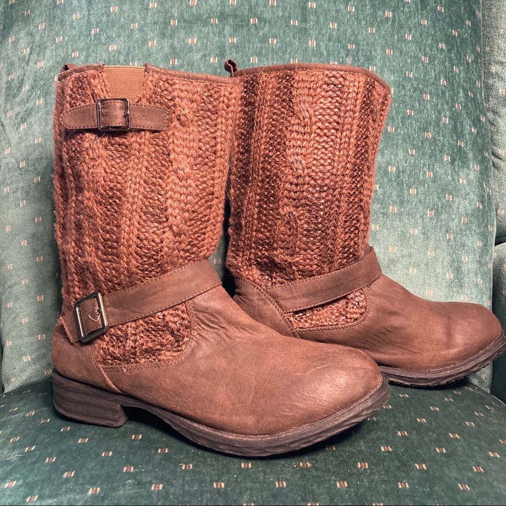 C. Label 8.5 Brown Knit/Faux Leather Boots